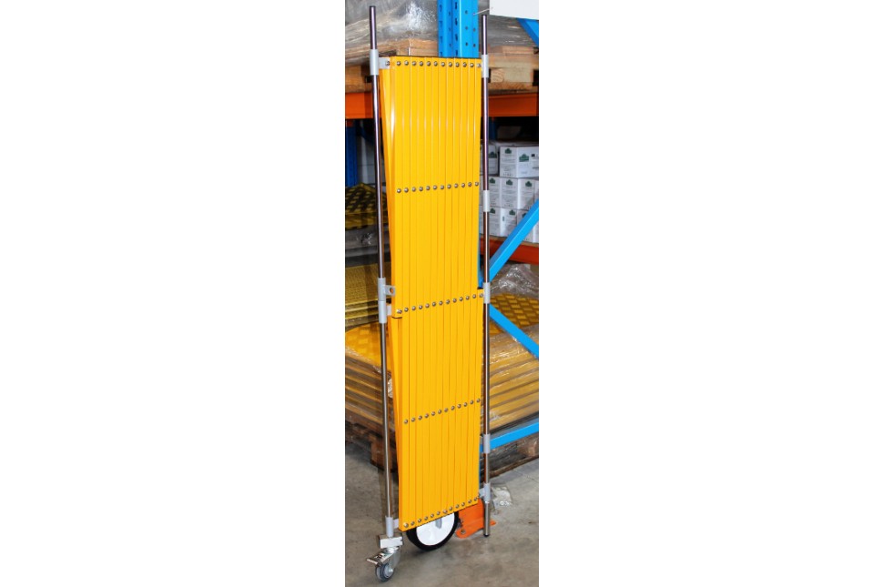 Expanding barrier 1M high x 4M wide - Image 4